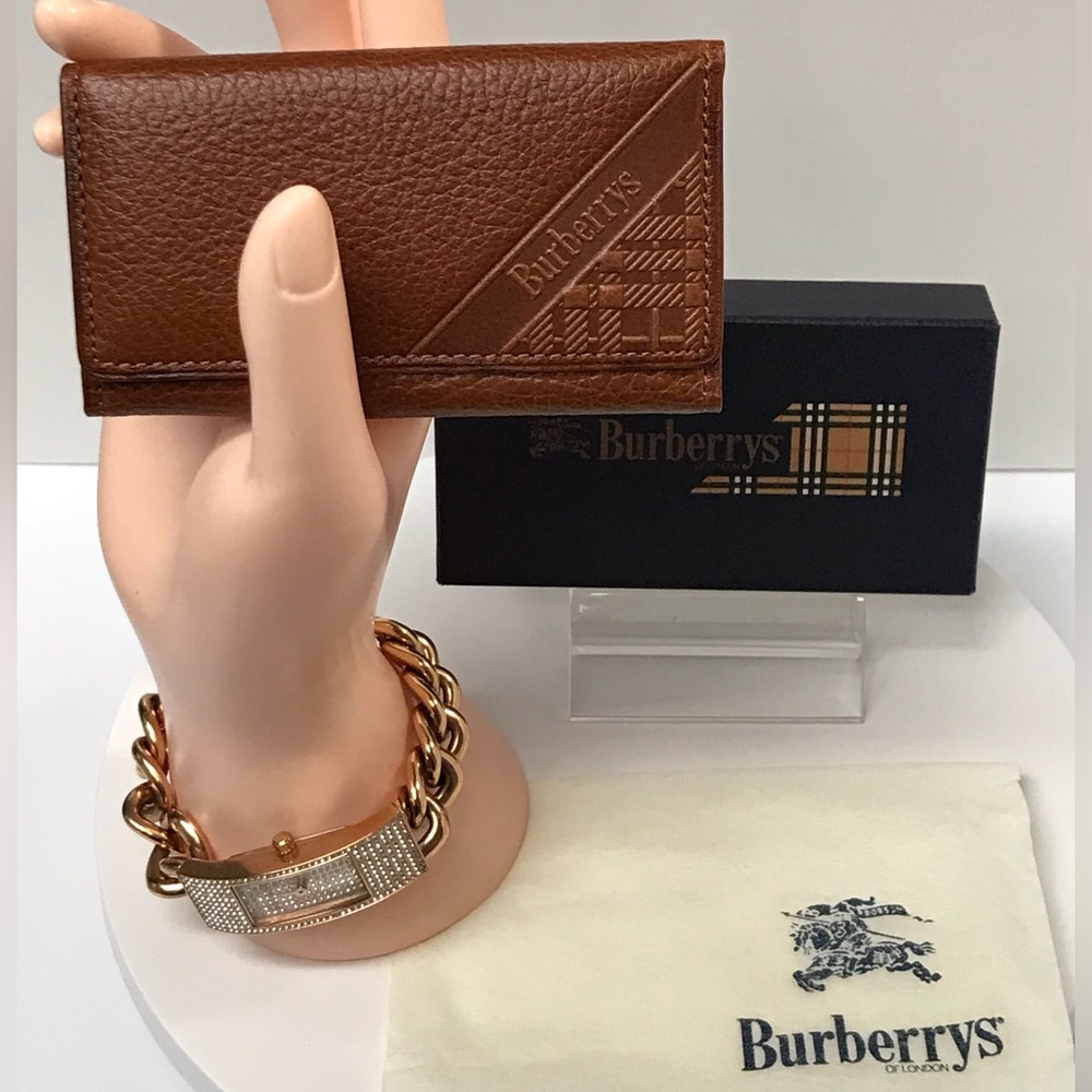 BURBERRY Leather 5-Key Holder Case 😍 - Picture 8 of 17